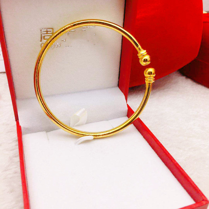 Timeless Gold Bangle