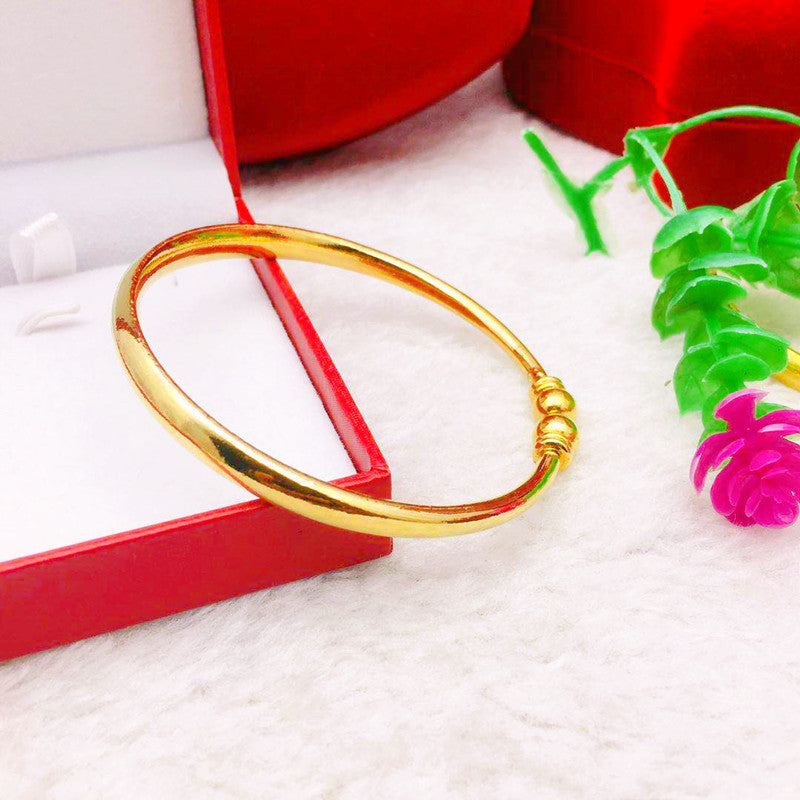 Timeless Gold Bangle