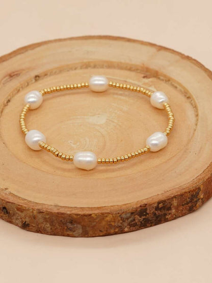 Delicate Pearl and Gold Stretch Bracelet