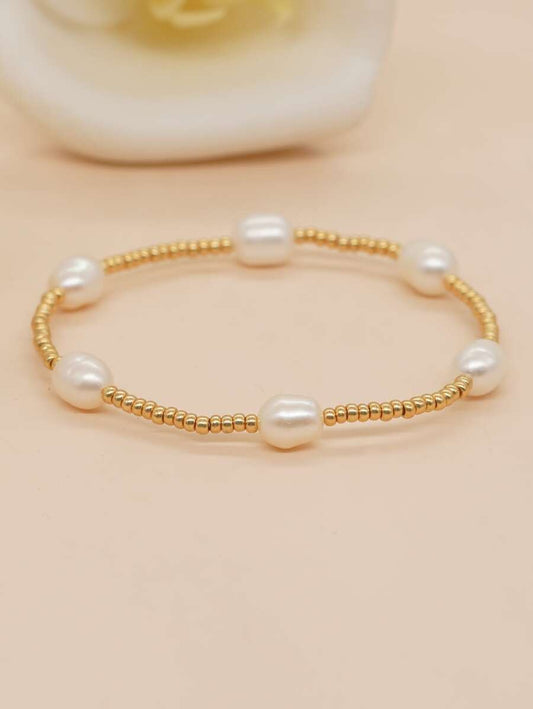 Delicate Pearl and Gold Stretch Bracelet