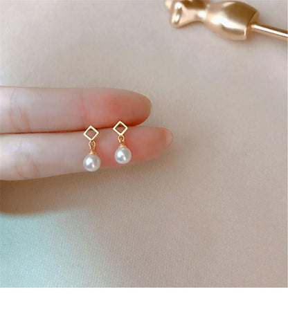 Modern Geometric Pearl Earrings